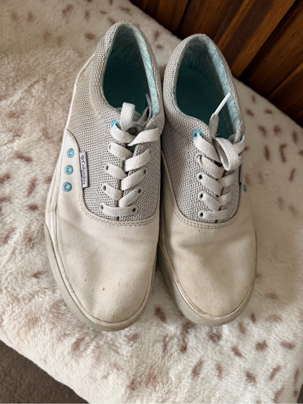 Women’s Columbia boat shoes